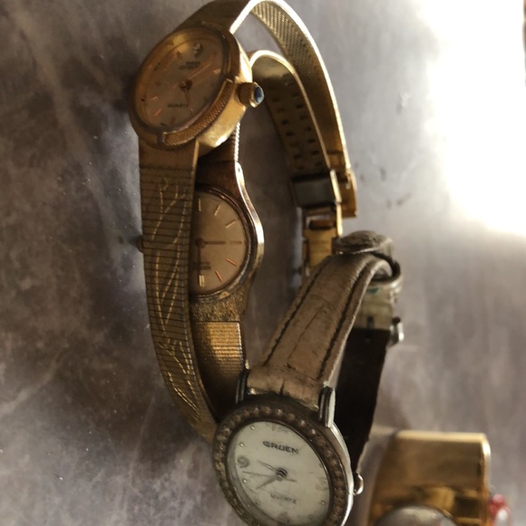 Lot of watches for parts repair or battery replacement or repurpose - Picture 8 of 13